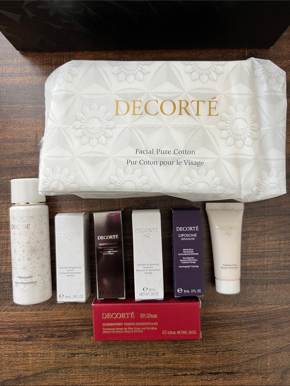 DECORTÉ Facial Pure Cotton & Skincare Set — White
